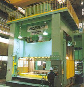 Hydraulische Presse - HDT-1000	 - Hyundai Heavy Industries-Robotics System - Hydroforming / Rahmen