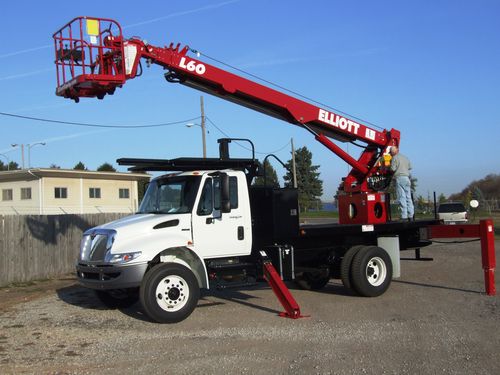 LKW-montierte Teleskoparbeitsbühne - max. 2 676 kg, 18.9 m | L60R - Elliott Equipment Company - hydraulisch