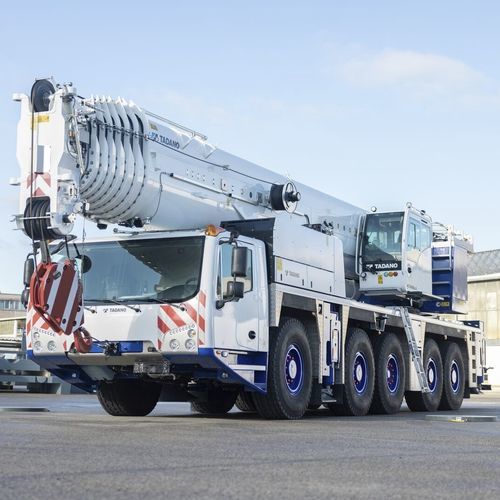 LKW-montierter Kran - AC 5.250L-2 - TADANO FAUN - Ausleger / für Baustelle / für Hubanwendungen