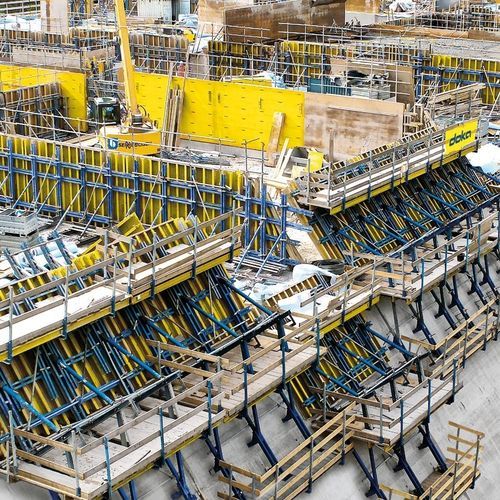 Kletterschalung - Sperrenschalung - DOKA - Rahmen / einhäuptig / Damm