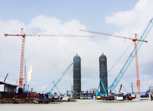 Festinstallierter Kran - KH310-14 - Everdigm - Turm / für Baustelle / für Hubanwendungen