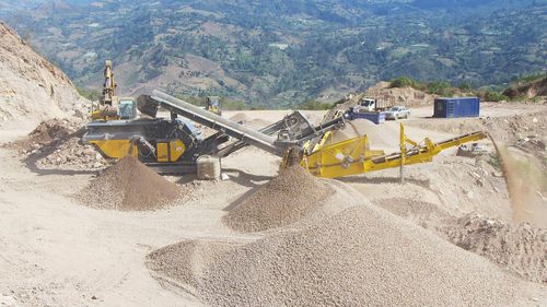 Siebanlage für Recyclingprodukte - RM CS series - RUBBLE MASTER HMH - zur industriellen Anwendung / mobil / selbstreinigend