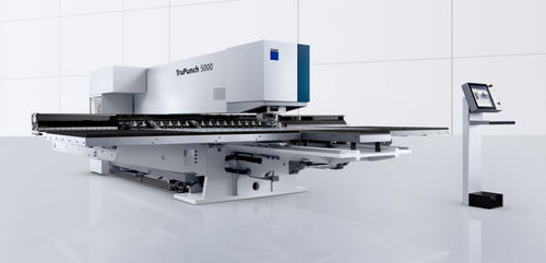 CNC-Stanzmaschine - TruPunch 5000 - TRUMPF machines & systems - hydraulisch / für Blech / Form