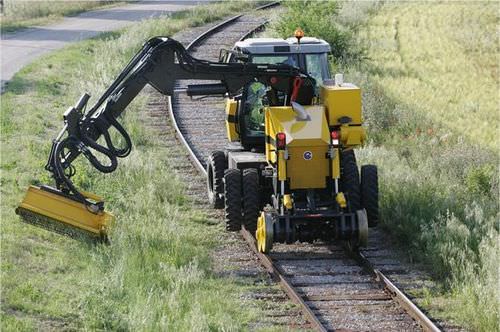 Auslegermäher - 300RR - UNAC - für Eisenbahnnetz