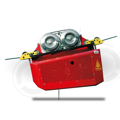 Festinstallierter Kran - WOODLINER 3000 - Konrad Forsttechnik - mit Seilsystem / Offroader / für Forstwirtschaft