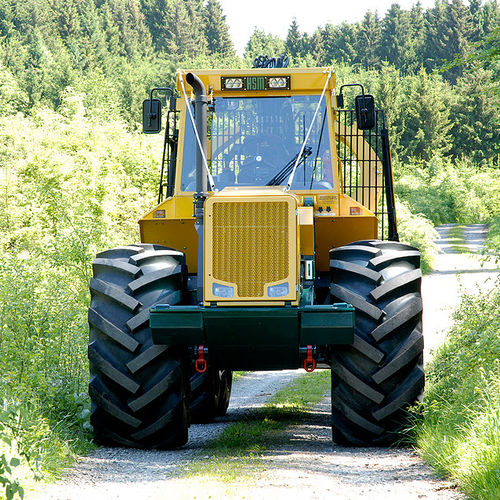 Holzerntemaschine mit Gummireifen - HSM 904F Kombi - HSM - Hohenloher Spezial-Maschinenbau GmbH & Co. K - Holzladekräne