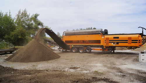 Trockensiebungs-Siebmaschine - SM 720.2 SA - Doppstadt - für Recyclingprodukte / Vibration / Trommel