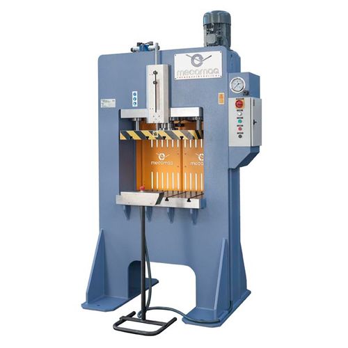 Hydraulische Presse - PDM-80 - Mécamaq - Form / für Produktion / mit festem Tisch