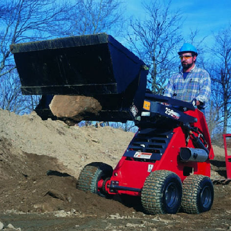 Mini-Kompaktlader - 228 kg | 25GW - Thomas Equipment Inc.