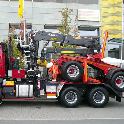 LKW-montierter Kran - 2028 series - Kesla Oyj - Ausleger / für Forstwirtschaft