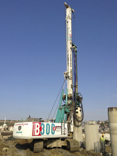 Geotechnische-Bohrgerät - B300 XP-2 - CASAGRANDE - Foundation Division - Multifunktion / Pfahl / für Schlitzwände