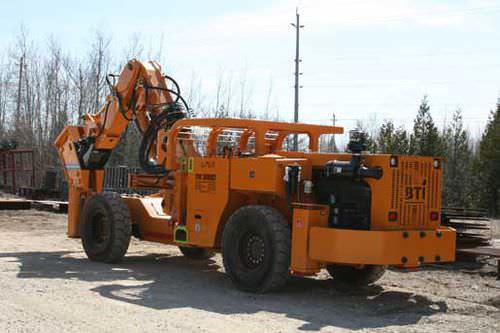 Felsbrecher für unterirdische Anwendungen - 14 570 kg | TM15 - Breaker Technology, LTD.