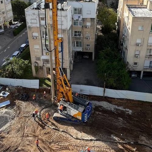 Stabilisierungs-Bohrgerät - BG 30 H BT 85 - BAUER Maschinen GmbH - geotechnische / Multifunktion / Pfahl