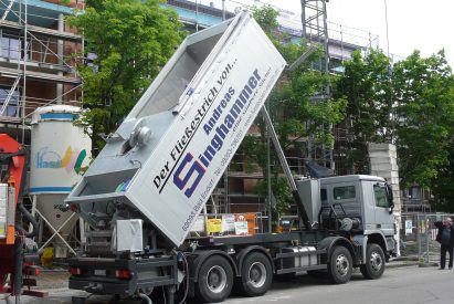 Estrichförderer auf Sattelschlepper - TransMix 3200 8x4 - BRINKMANN Maschinenfabrik