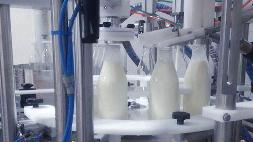 Abfüll- und Schraubverschlussanlage / Monoblock - MFC  - PMR System Group - Dreh / volumetrisch / für Glasbehälter
