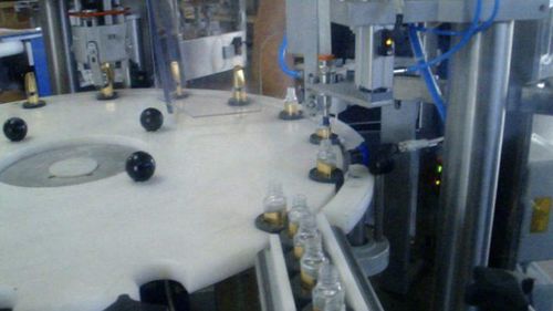 Abfüll- und Schraubverschlussanlage / für Kosmetik - MFC - PMR System Group - Monoblock / pneumatisch / PLC-gesteuert