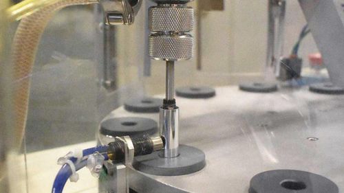 Abfüll- und Schraubverschlussanlage / für Kosmetik - MFC MINI - PMR System Group - Monoblock / pneumatisch / für Flaschen