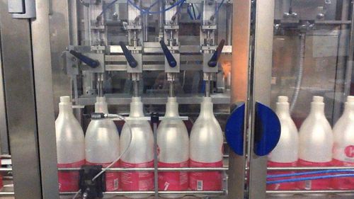 Abfüll- und Schraubverschlussanlage / für Flüssigprodukte - RT4U - PMR System Group - volumetrisch / pneumatisch / für kosmetische Cremes