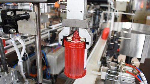 Automatische Abfüll- und Etikettiermaschine - RTE - PMR System Group
