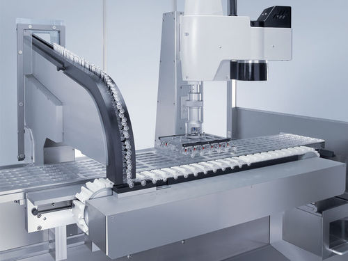 Flexibler Beschicker - SyPro - Uhlmann Pac-Systeme GmbH & Co. KG - automatisch / servogesteuert / Einwegspritzen
