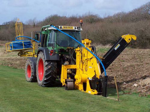 Schaufelrad-Grabenfräse - 75 - AFT TRENCHERS LIMITED - traktormontiert / für Traktor / für Sportplätze
