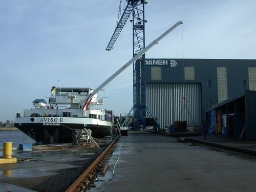 Schwimmkran - TSK series - Büter Hebetechnik GmbH - Ausleger / für Schiffswerften / für Hubanwendungen