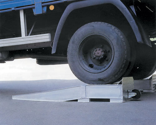 Keil für LKWS - 5 000 - 12 000 kg | AR series - Mauderer Alutechnik
