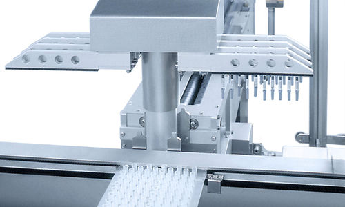 Pick-and-Place-Auspacker - SET  - Bausch + Ströbel Maschinenfabrik Ilshofen GmbH+Co. KG - vollautomatisch / für Spritzen / für die Pharmaindustrie