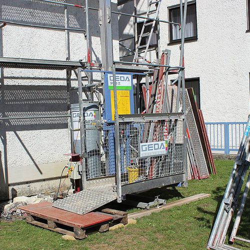 Zahnstangen-Lastenaufzug - 300 Z - GEDA GmbH - für Baustoffe / Säulen