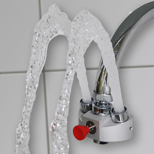 Wasserhahnmontierte Augendusche - 2515-0100 - Bürkle - mobil / für gefährliche Umgebungen / für den Innenraum