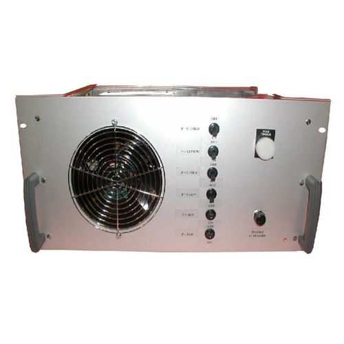 AC-Lastbank -  ET1355 - COUDOINT S.A.S. - auf 19"-Rack