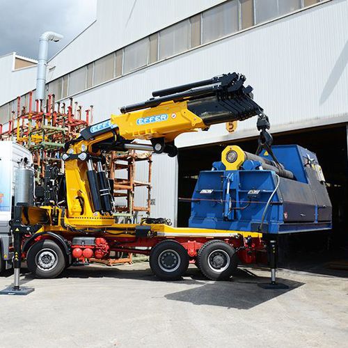 LKW-montierter Kran - 2055  - Effer S.p.a - zusammenklappbar / zum Laden / für Hubanwendungen