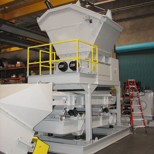 Primär-Schredder - Dual-Shear® M120 series - SSI Shredding Systems, Inc. - Zweiwellen / Fest- und Schüttabfall / Metall