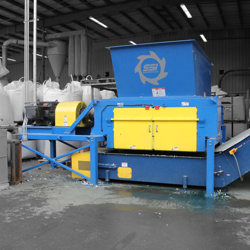 Einwellenschredder - Uni-Shear® SR500 - SSI Shredding Systems, Inc. - Sekundär / für Karton / Metall