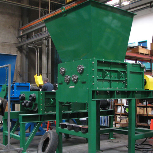 Primär-Schredder - Quad® Q70 - SSI Shredding Systems, Inc. - Vierwellen / Papier / für Elektronikschrott