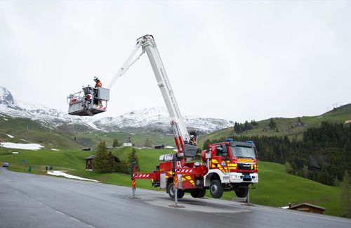 Mobile Teleskoparbeitsbühne - F 32 TLK - Bronto Skylift Oy Ab - Diesel