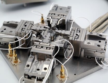 Automatisches Nano-Positioniersystem - SmarAct GmbH - Schnelllauf