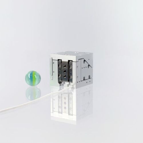Hochwiderstandsfähig-Tisch - CHS-3232 - SmarAct GmbH - vertikal / Closed-Loop / kompakt