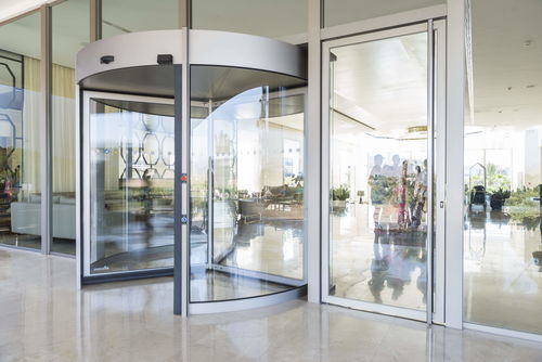 Karussell-Tor - PUERTAS FERROFLEX SL - schwenkbar / Aluminium / Glas