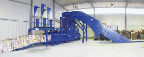 Ballenpresse für Karton - AVERMANN Maschinenfabrik GmbH & Co. KG - horizontal / mit oberer Öffnung / Kanal