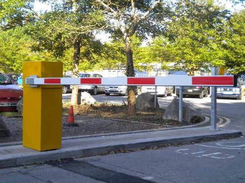 Parkplatzschranke - EB450 - Avon Barrier - zum Heben