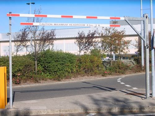 Parkplatzschranke - 2.5 m - Avon Barrier - stationär / Höhenbegrenzung / zur Höhenbegrenzung