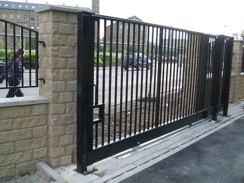 Schiebetor - Avon Barrier