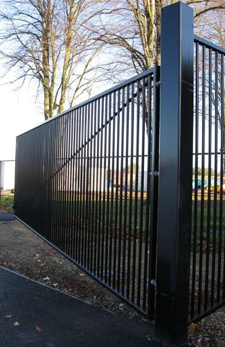 Schwenkbarer Tor - Avon Barrier