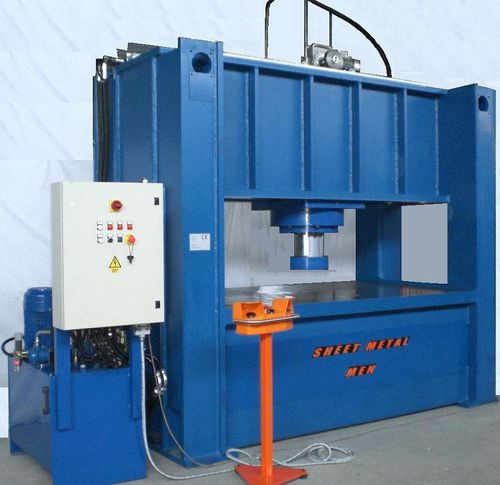 Hydraulische Presse - Sheet Metal Men s.r.l. - Richt / für Blech / vertikal