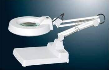 LED-Lupenlampe - QK228B - SMT MAX - mit Gelenkarm / Tischgerät