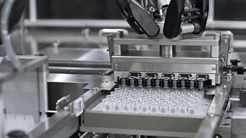 Maßgefertigtes Handlingsystem - Körber Pharma - Umschlag / für Pharmaprodukte