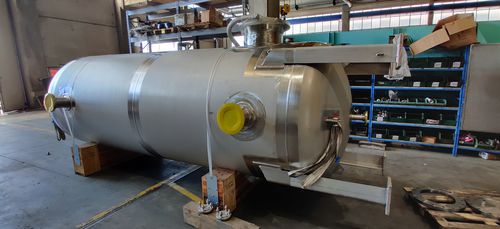 Maßgefertigter Tank - BAGLIONI - Speicher / für Flüssigkeiten / Metall