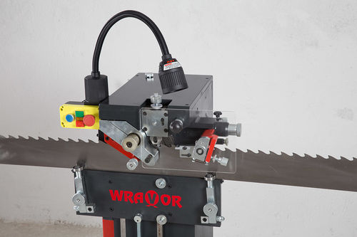 Bandsägeblatt-Schränkmaschine - WAE - Wravor d.o.o.