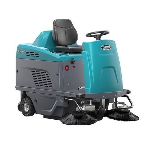 Aufsitzkehrmaschine - S780 - Tennant - mit Batterie / für den Innenraum / für Außenbereich